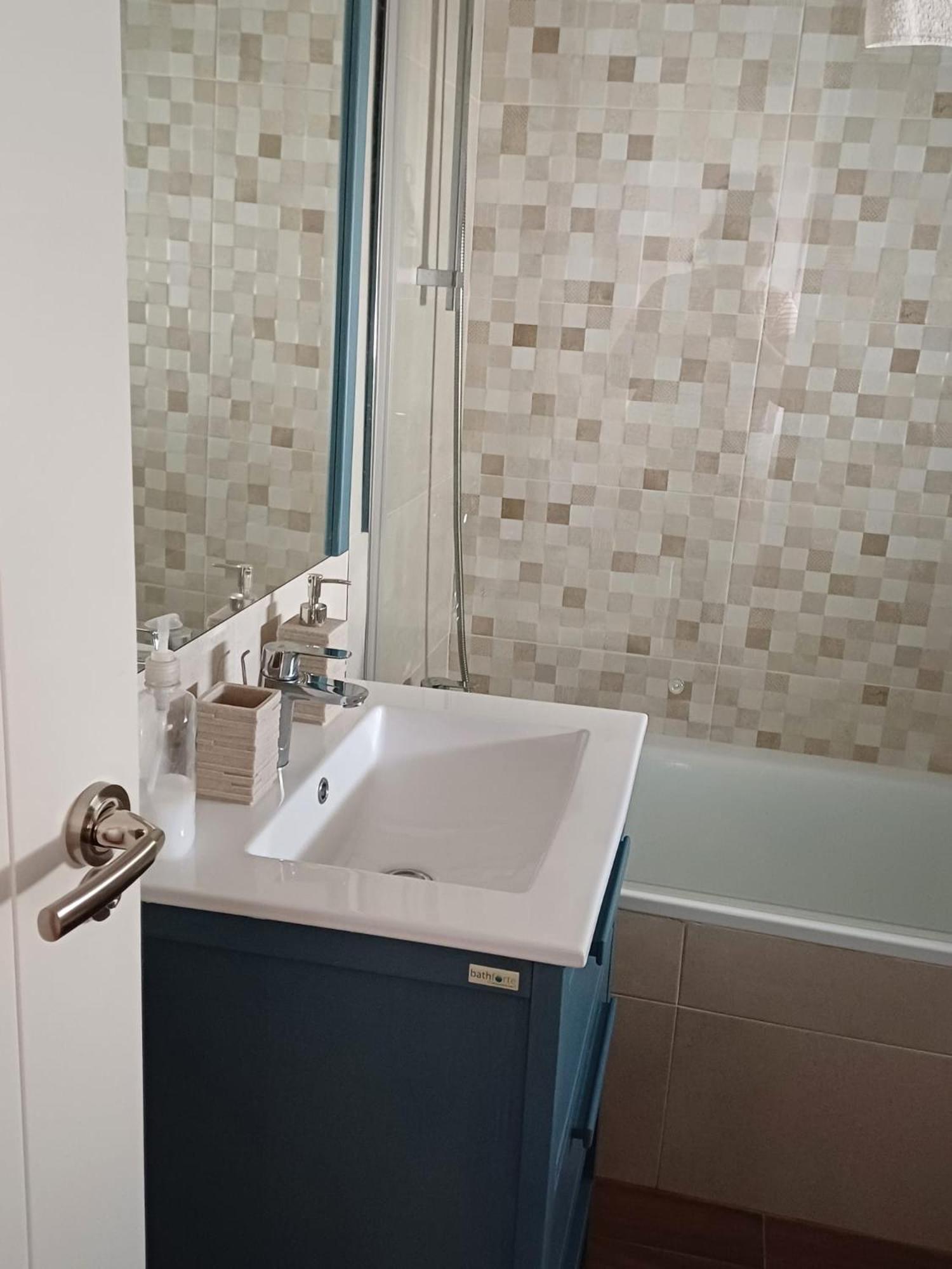 Lyrioshomes Apartamento Filpo Rojas , Sevilla Zewnętrze zdjęcie